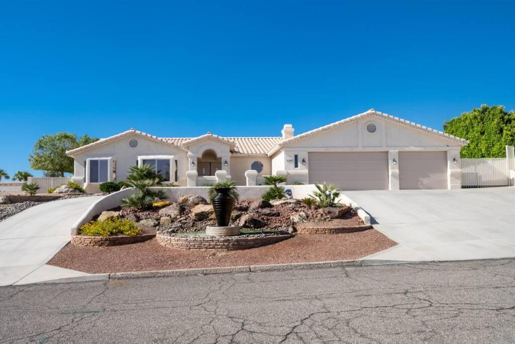 Grand Havasu Oasis With Custom Pool & Spa! Lake Havasu City Bagian luar foto